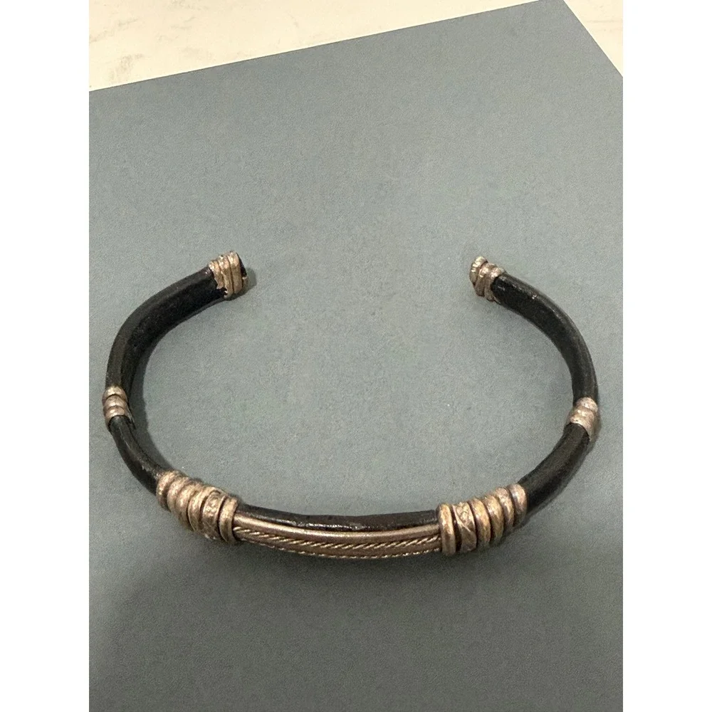 Cuff Bracelet Unisex 7in Black Leather  Silver Tone Tribal‎ Wire Wrap
